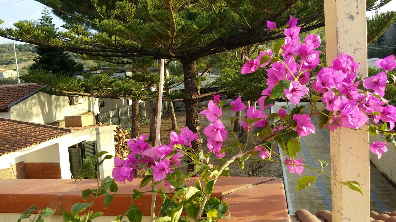 Ifioridisicilia Bed and Breakfast Campofelice Di Roccella Εξωτερικό φωτογραφία